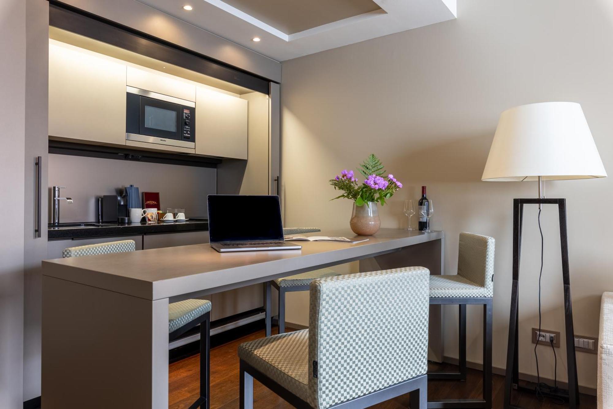 Nj Hotels & Apartments San Pietro All'Orto 6 Mailand Exterior foto