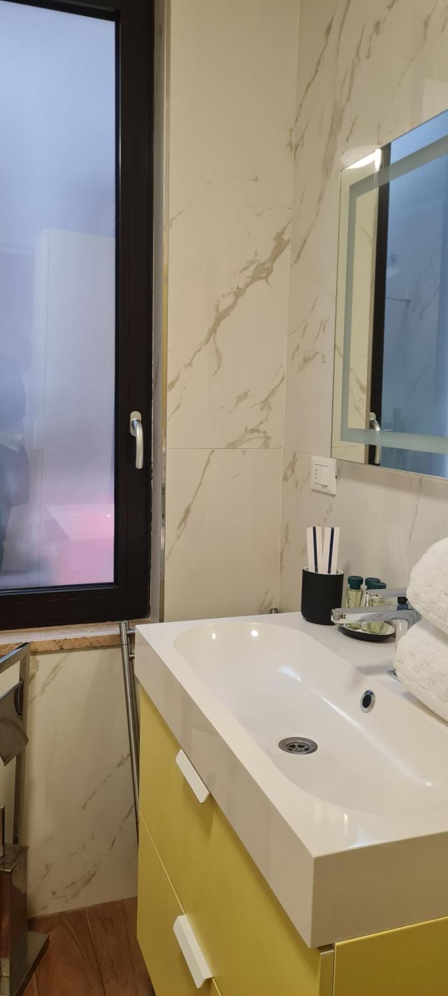 Nj Hotels & Apartments San Pietro All'Orto 6 Mailand Exterior foto